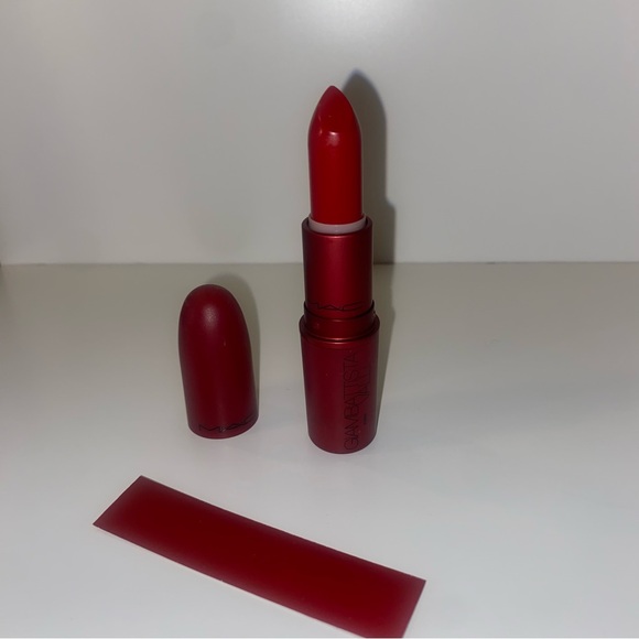 Mac giambattista valli Charlotte lipstick - Picture 3 of 5
